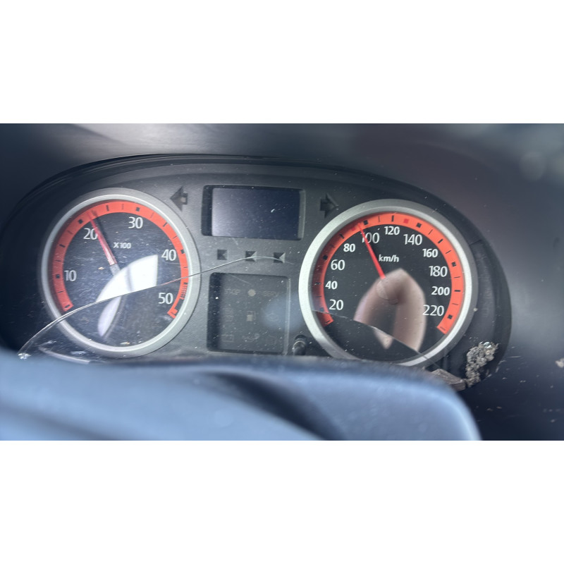 Attache ceinture arriere droit RENAULT CLIO 2 Photo n°20