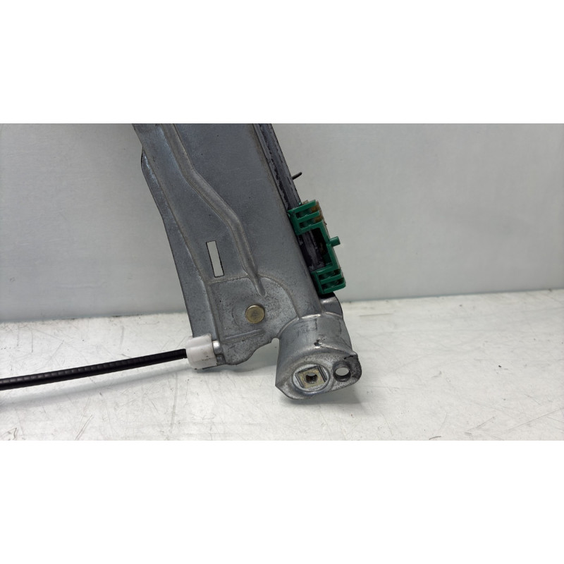 Leve vitre electrique avant gauche RENAULT CLIO 3 Photo n°10
