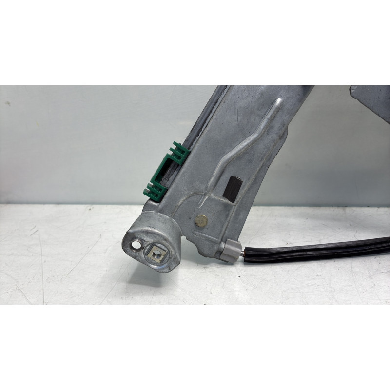 Leve vitre electrique avant gauche RENAULT CLIO 3 Photo n°13