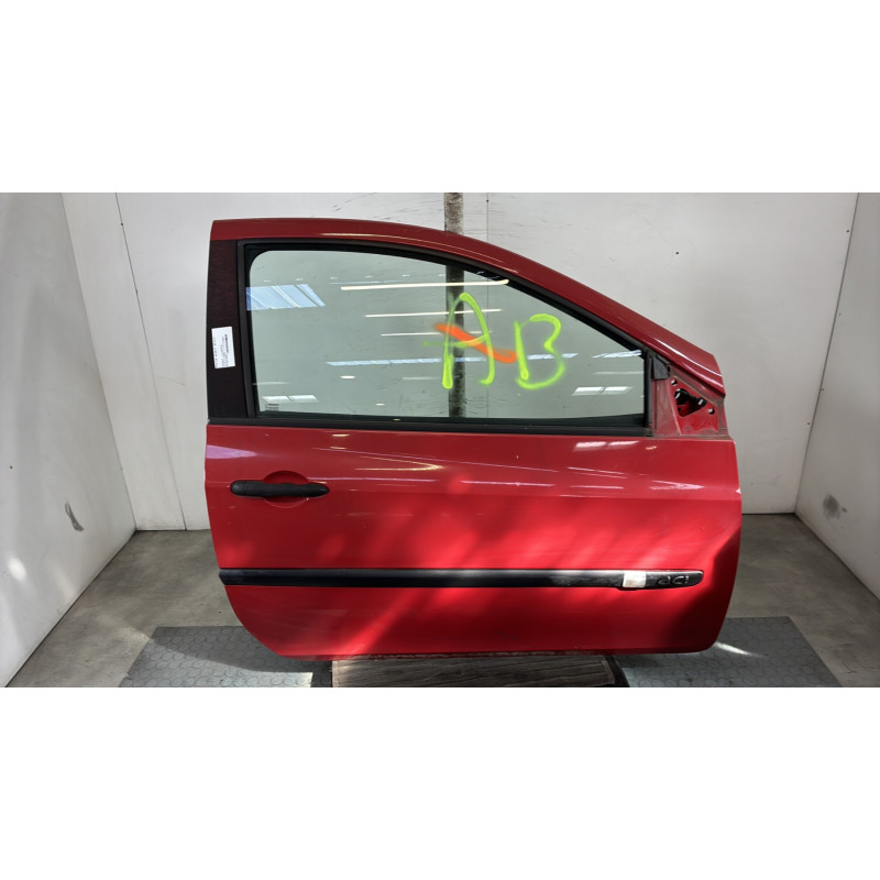 Porte avant droit RENAULT CLIO 3 Photo n°1