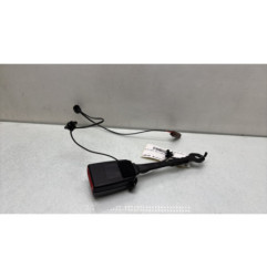 Attache ceinture avant droit FORD PUMA 2