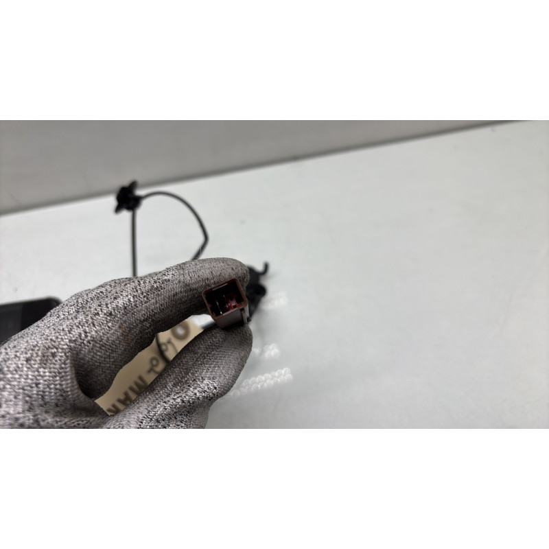 Attache ceinture avant gauche FORD PUMA 2 Photo n°4