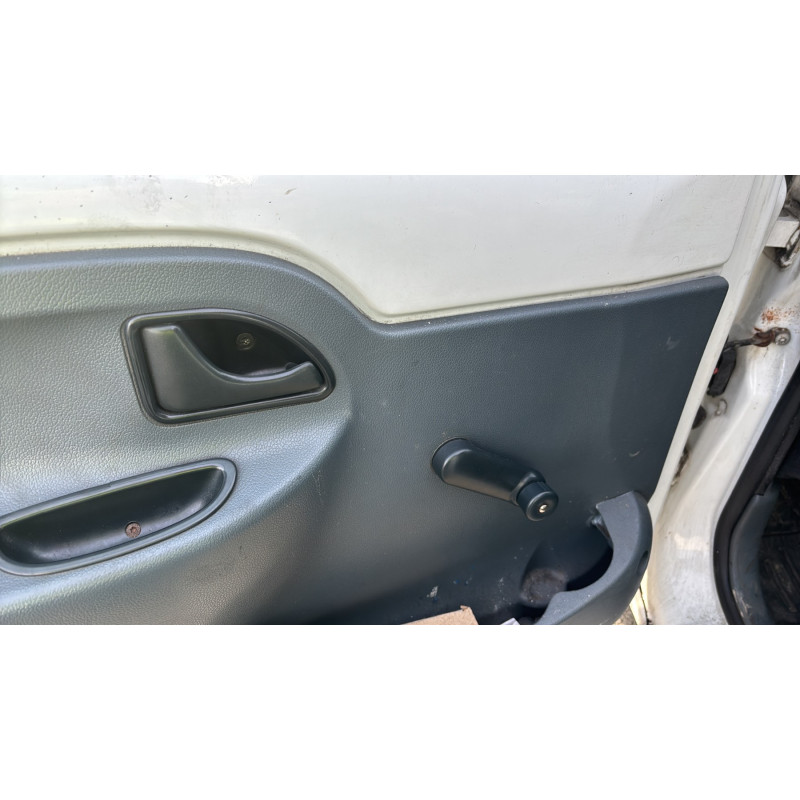 Pare choc arriere RENAULT KANGOO 1 Photo n°17