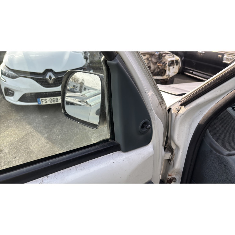 Pare choc arriere RENAULT KANGOO 1 Photo n°18