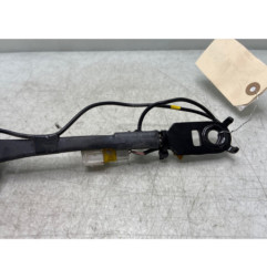 Attache ceinture avant gauche PEUGEOT 308 1