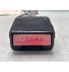 Attache ceinture avant gauche PEUGEOT 308 1