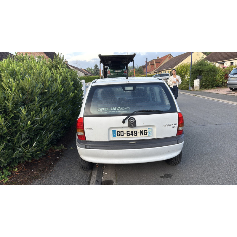 Retroviseur gauche OPEL CORSA B Photo n°9