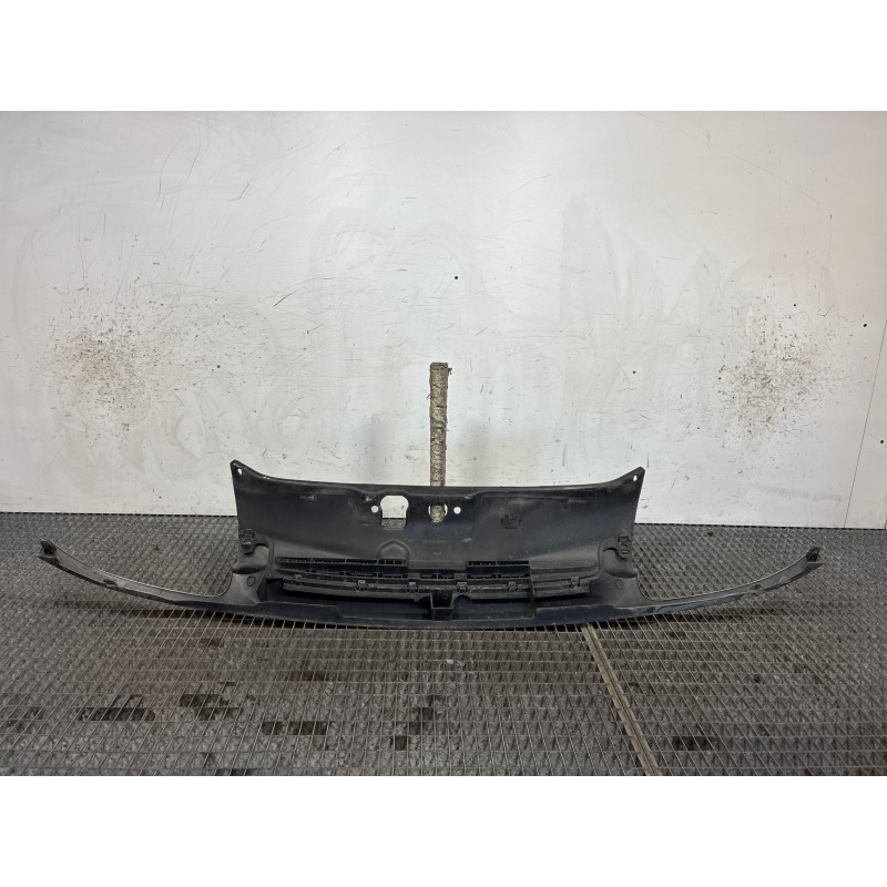 Calandre RENAULT CLIO 2 Photo n°5