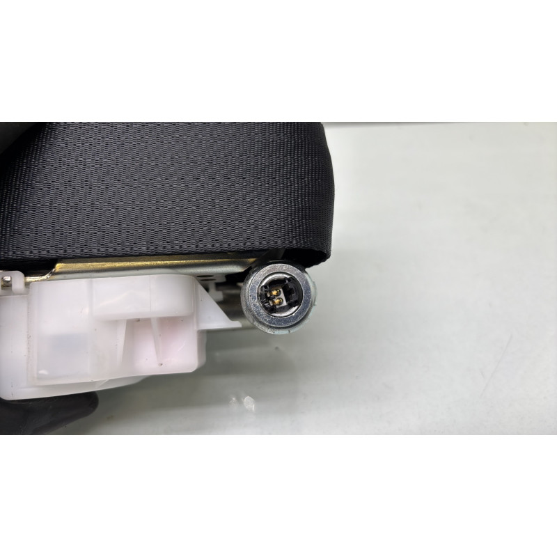 Pretensionneur de ceinture avant droit SUZUKI SWIFT 4 Photo n°2