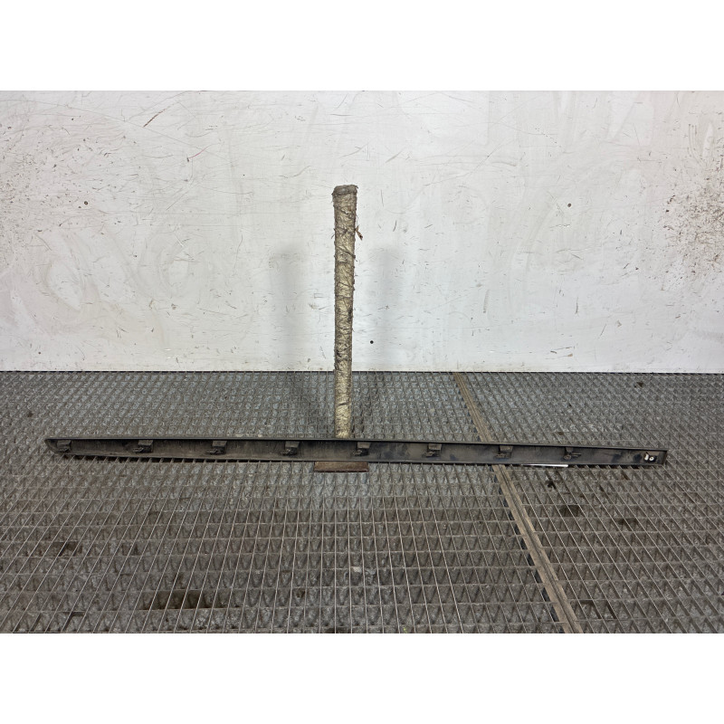 Baguette de porte avant droite RENAULT TWINGO 2 Photo n°4