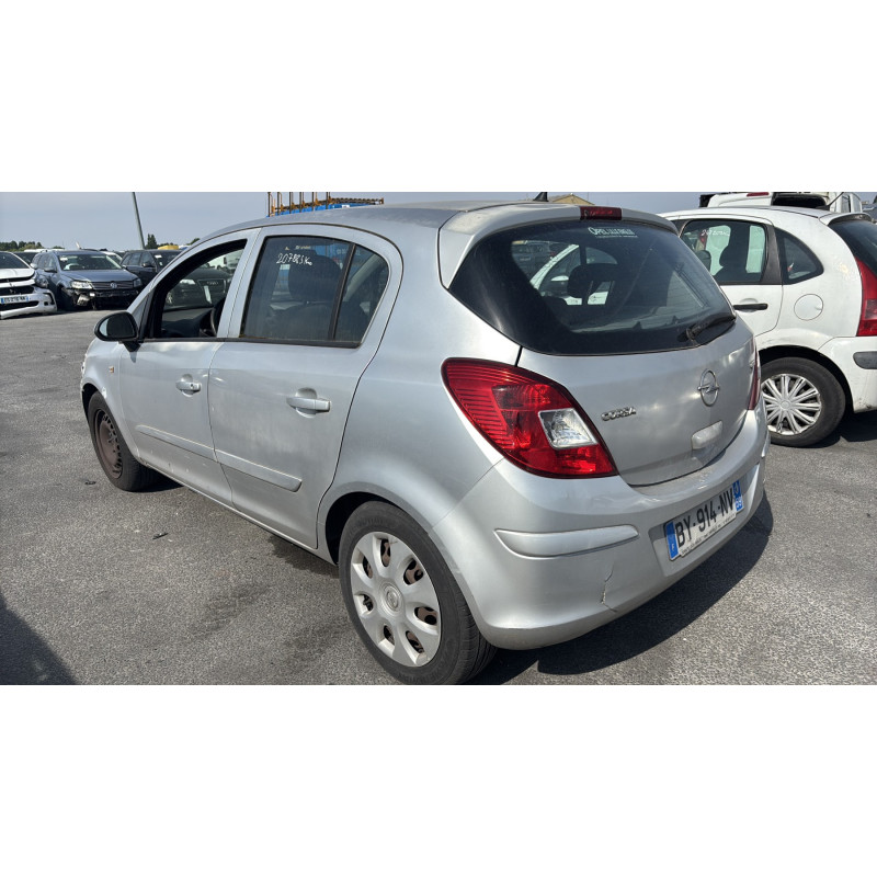 Malle/Hayon arriere OPEL CORSA D Photo n°11