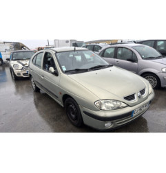 Porte avant gauche RENAULT MEGANE 1