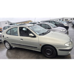 Porte avant gauche RENAULT MEGANE 1