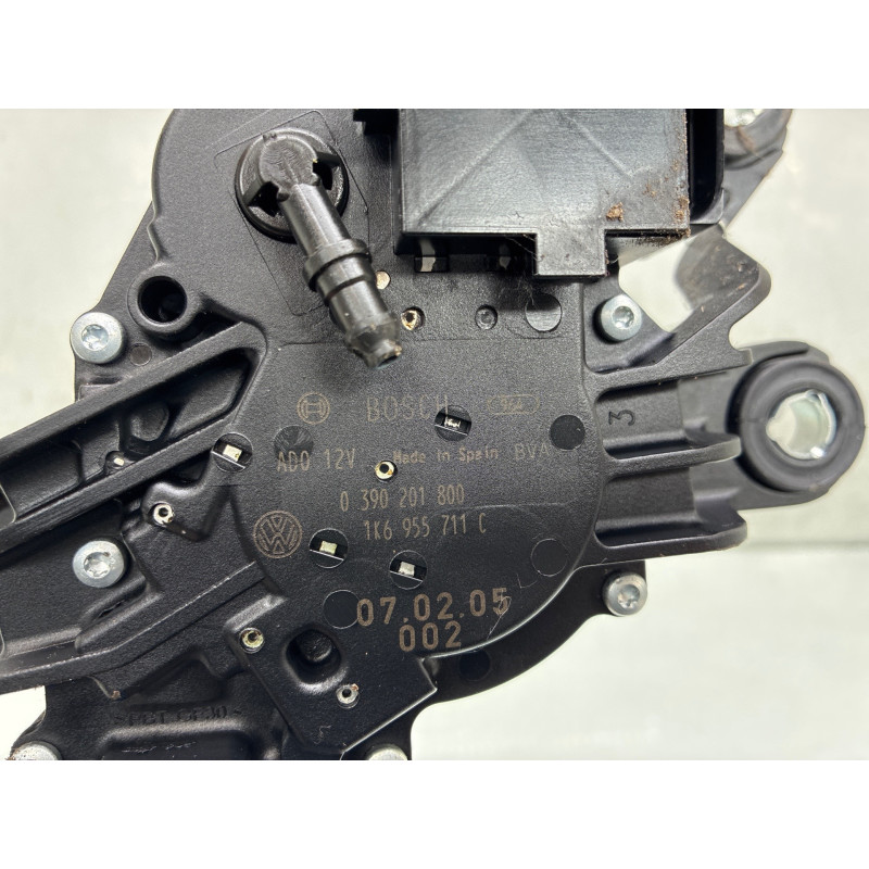 Moteur essuie glace arriere VOLKSWAGEN GOLF 5 Photo n°2