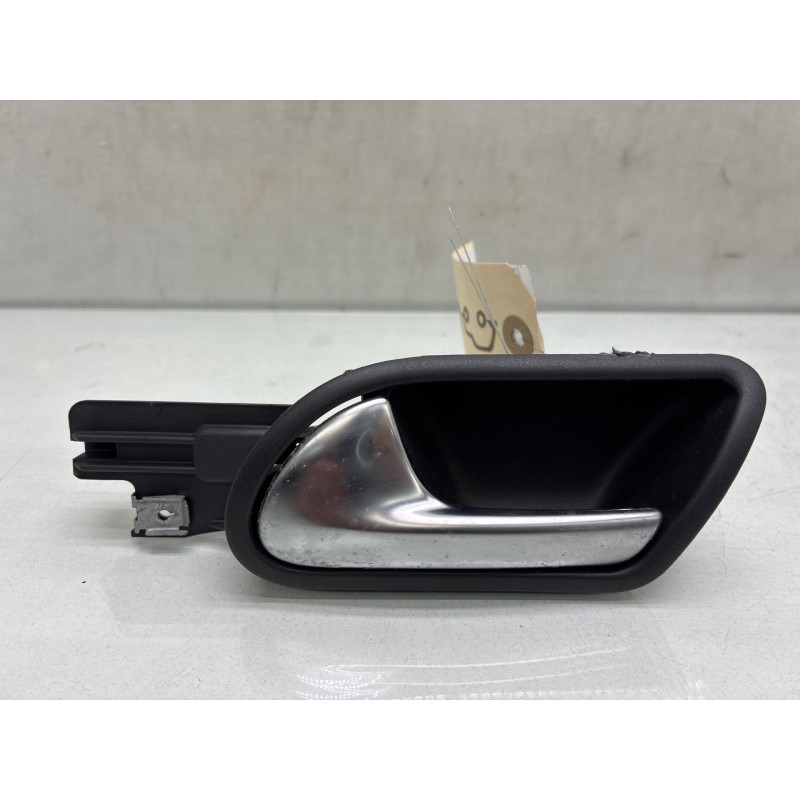 Poignee interieur arriere gauche VOLKSWAGEN GOLF 5 Photo n°3