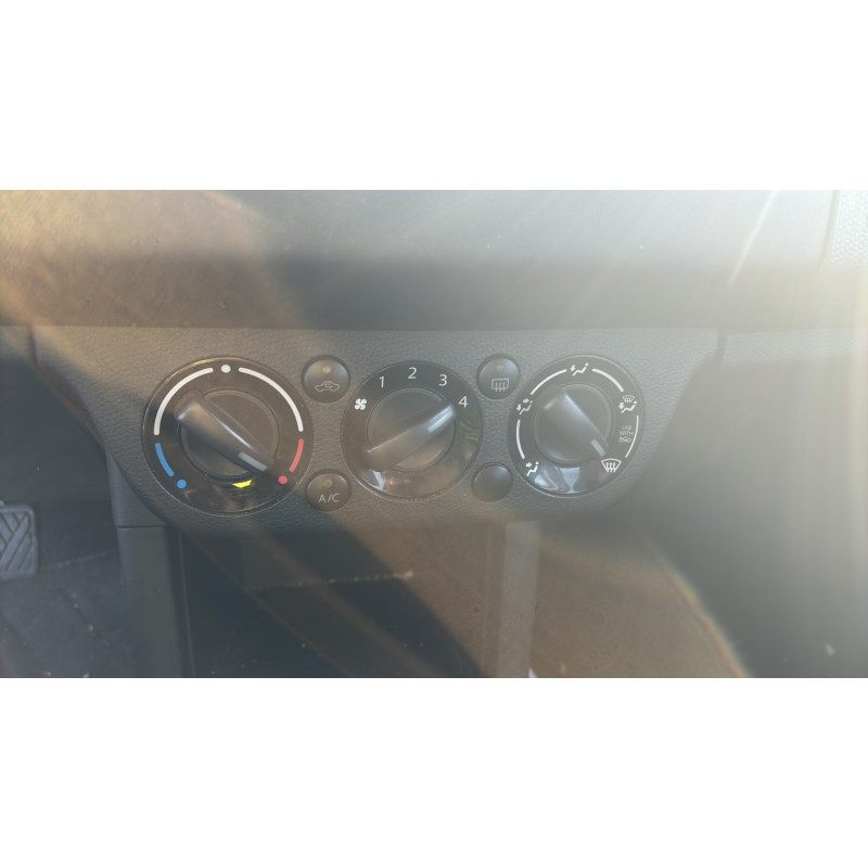 Vitre arriere gauche SUZUKI SWIFT 3 Photo n°20