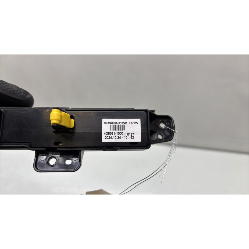 Bouton de warning KIA STONIC Photo n°4