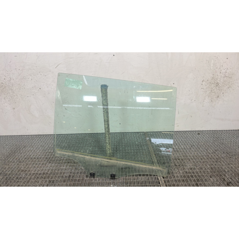 Vitre arriere droit CITROEN C4 GRAND PICASSO 2 Photo n°1