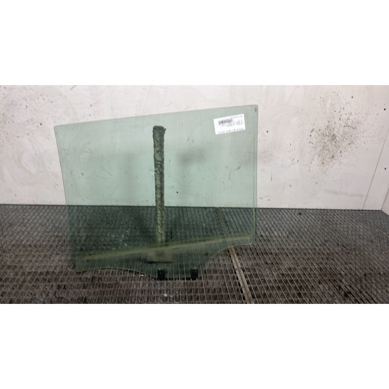 Vitre arriere droit CITROEN C4 GRAND PICASSO 2 Photo n°4