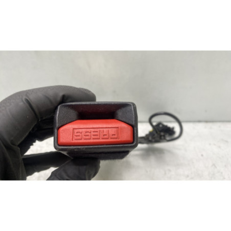 Attache ceinture arriere droit CITROEN C4 GRAND PICASSO 2