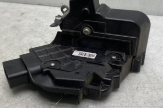 Serrure avant droit FORD FOCUS 2