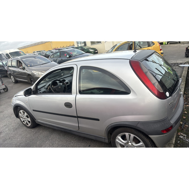 Porte avant gauche OPEL CORSA C Photo n°12