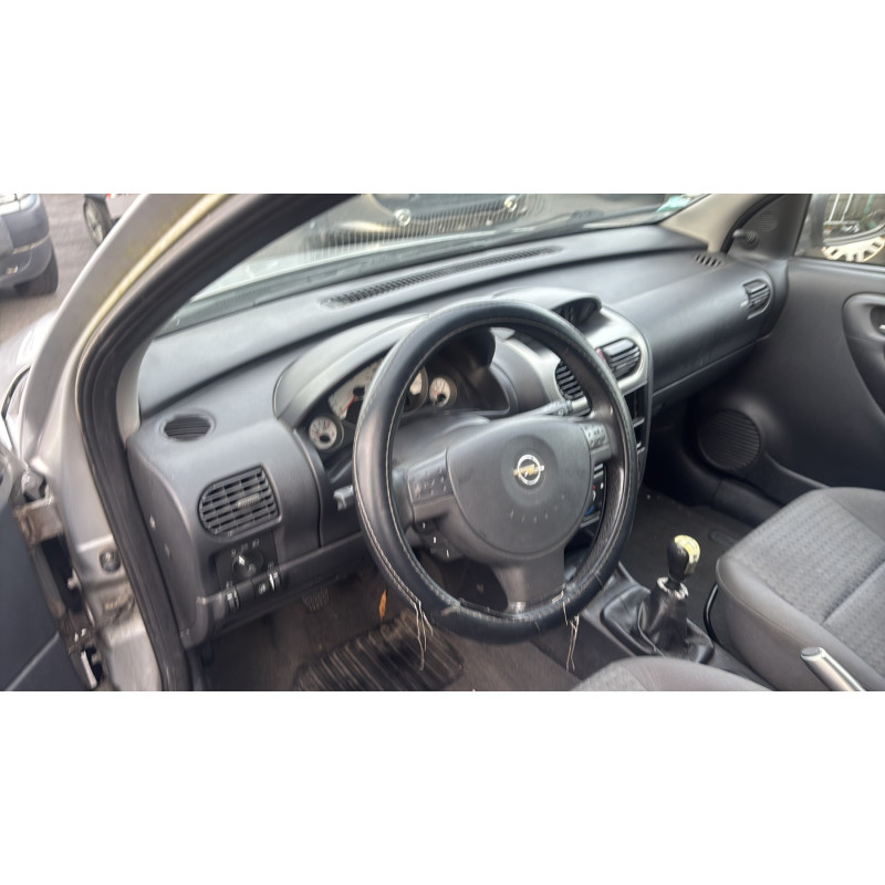 Porte avant gauche OPEL CORSA C Photo n°19