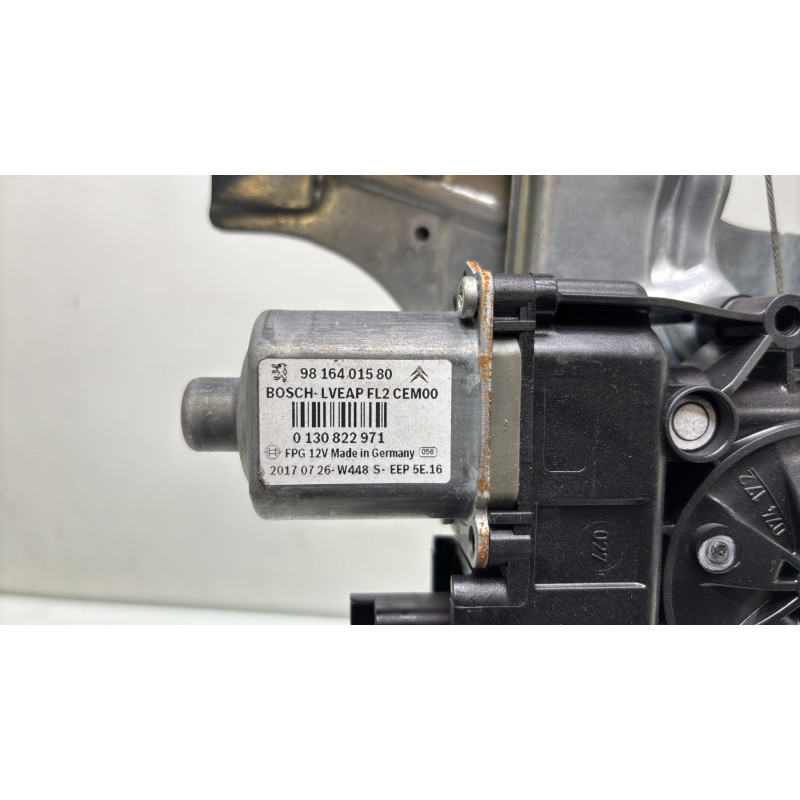 Leve vitre electrique arriere gauche PEUGEOT 208 1 Photo n°7
