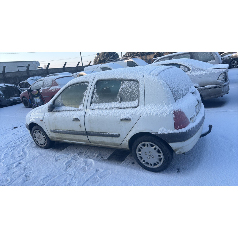 Calandre RENAULT CLIO 2 Photo n°12