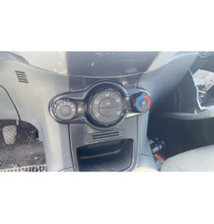 Attache ceinture avant droit FORD FIESTA 6