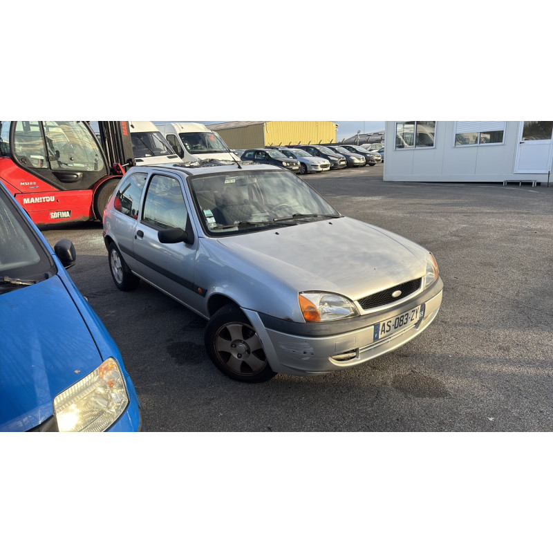 Capot FORD FIESTA 4 Photo n°8