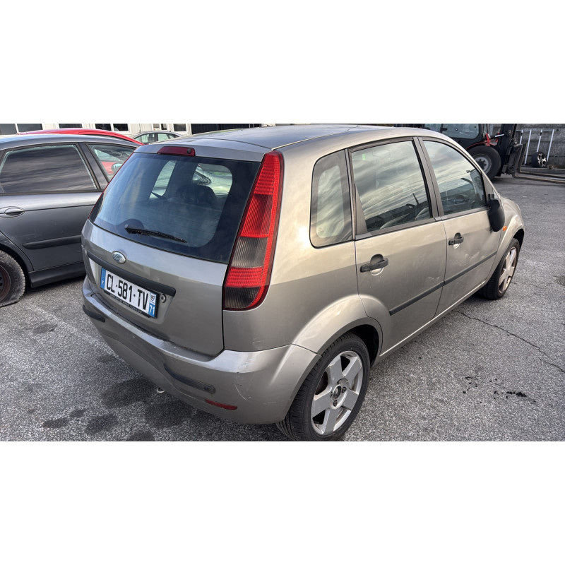 Feu arriere principal gauche (feux) FORD FIESTA 5 Photo n°6