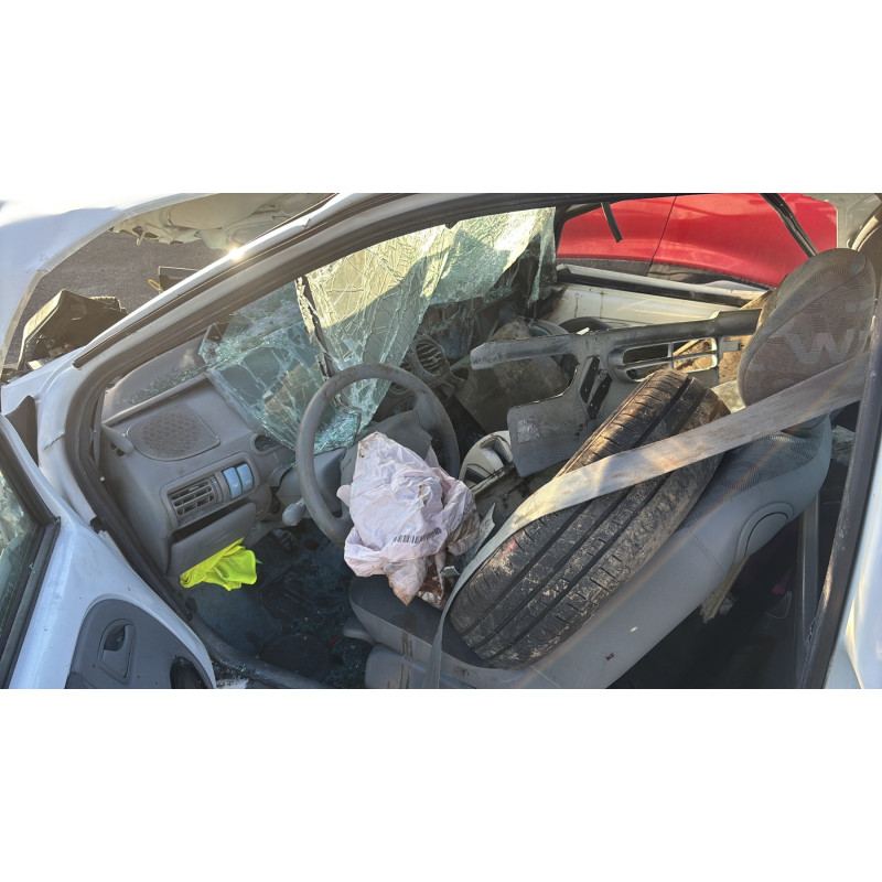 Pare choc arriere RENAULT TWINGO 1 Photo n°19