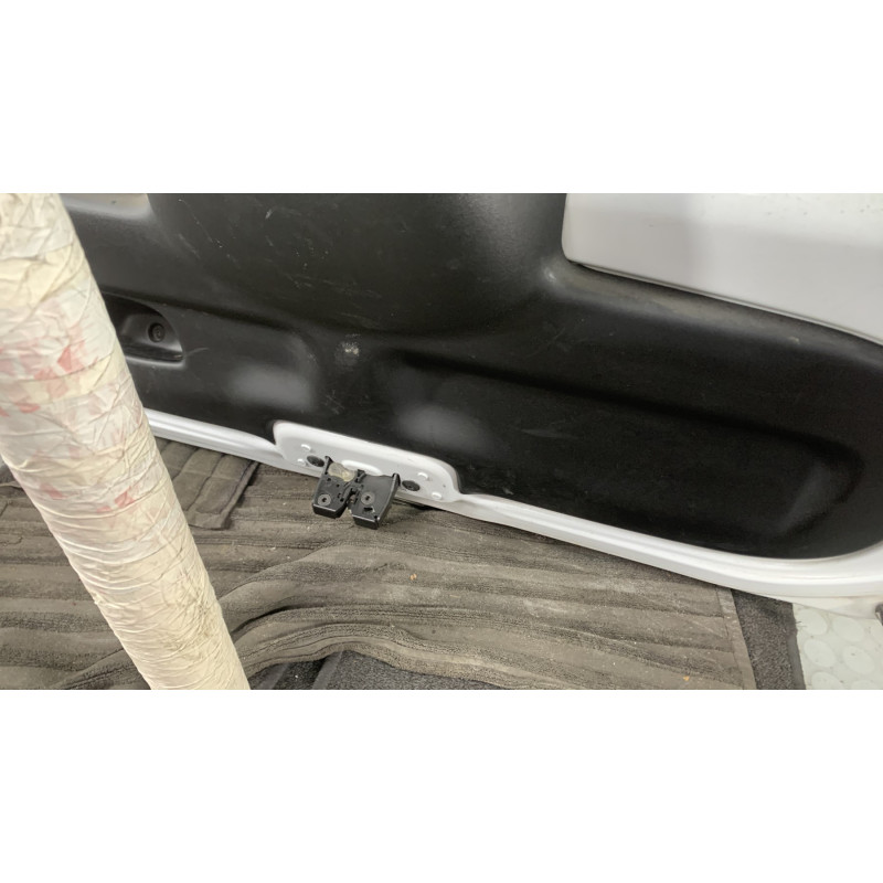 Malle/Hayon arriere RENAULT TWINGO 2 Photo n°5