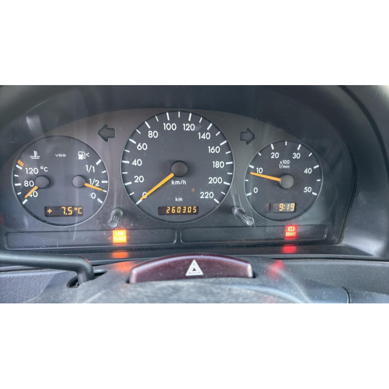 Custode arriere gauche (porte) MERCEDES CLASSE M 163 Photo n°8