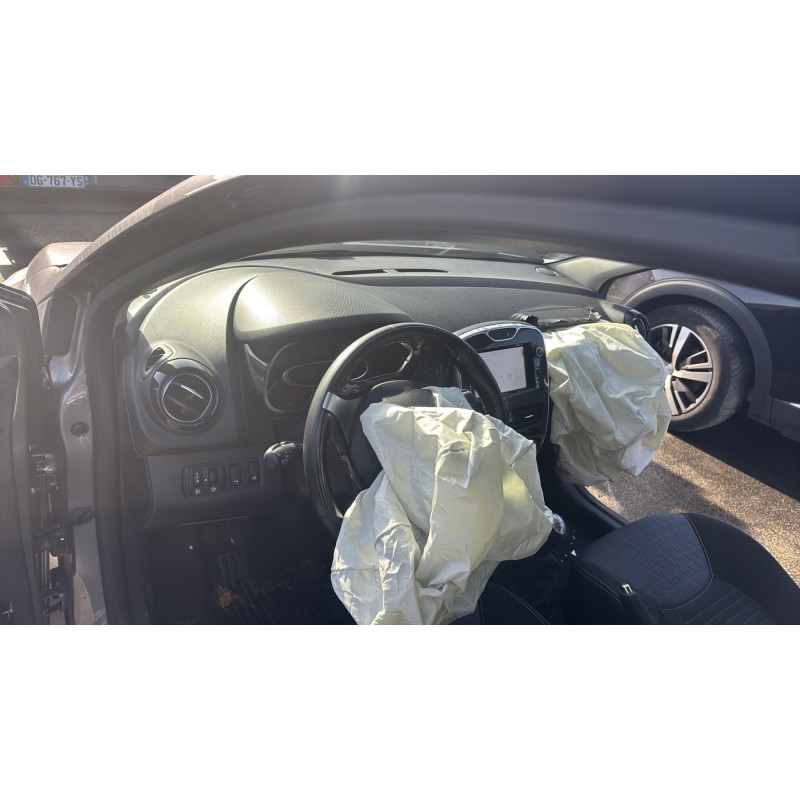 Feu arriere principal droit (feux) RENAULT CLIO 4 Photo n°17