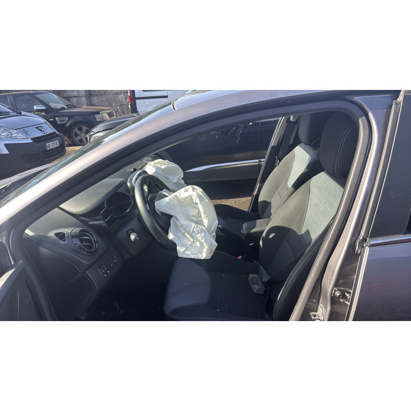 Feu arriere principal gauche (feux) RENAULT CLIO 4 Photo n°17