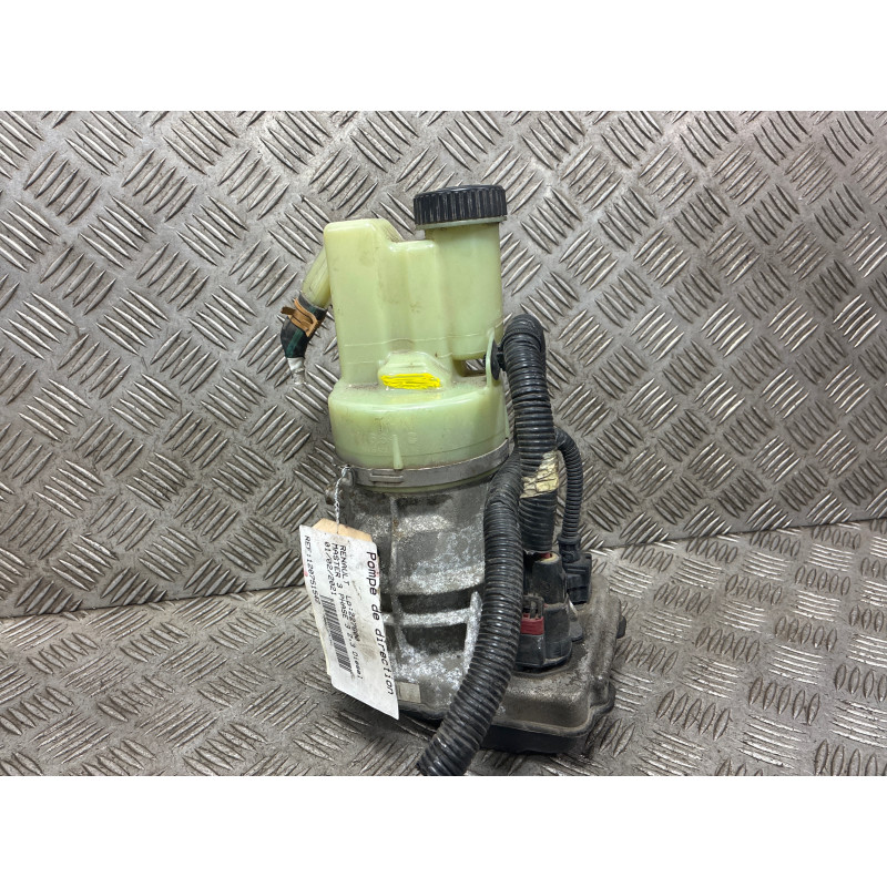 Pompe de direction RENAULT MASTER 3 Photo n°1