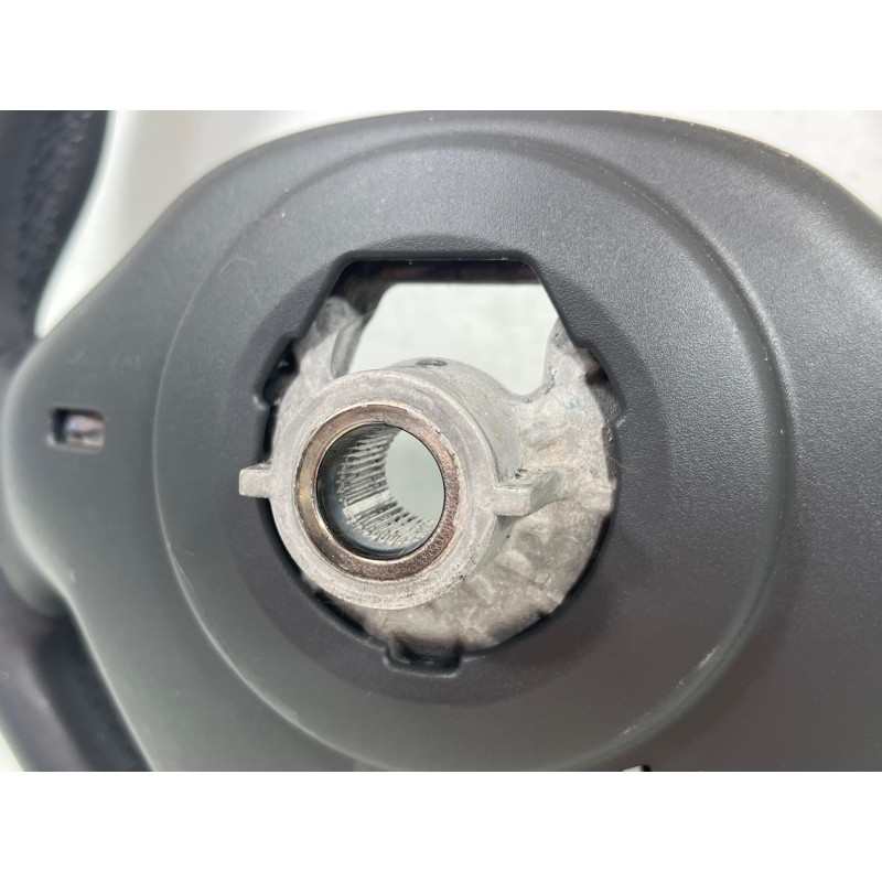 Volant RENAULT CAPTUR 1 Photo n°1
