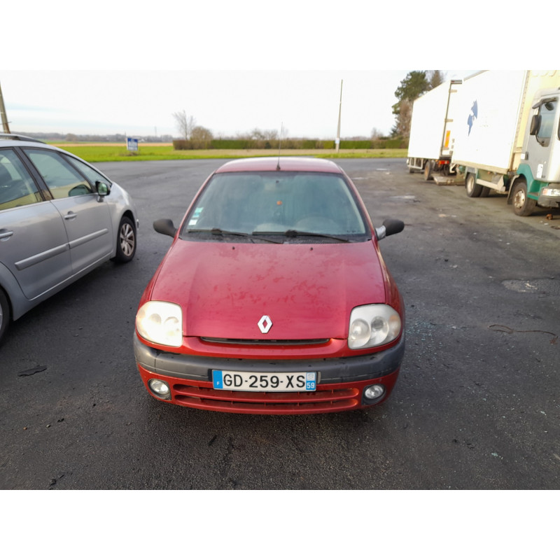 Capot RENAULT CLIO 2 Photo n°8