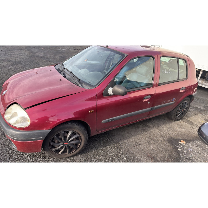 Capot RENAULT CLIO 2 Photo n°14