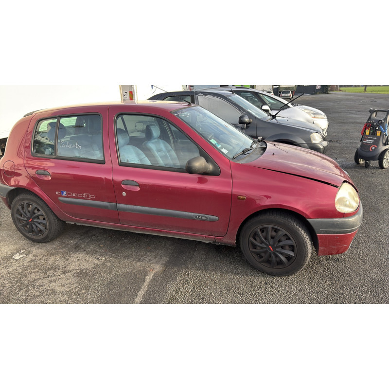 Capot RENAULT CLIO 2 Photo n°15