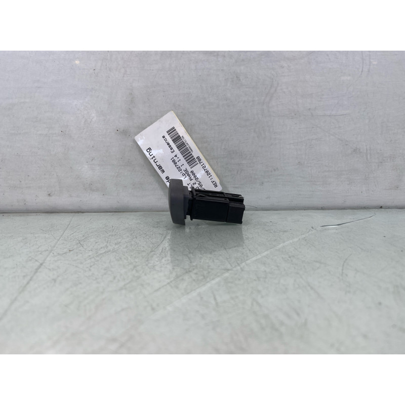 Bouton de warning RENAULT CLIO 2 Photo n°2