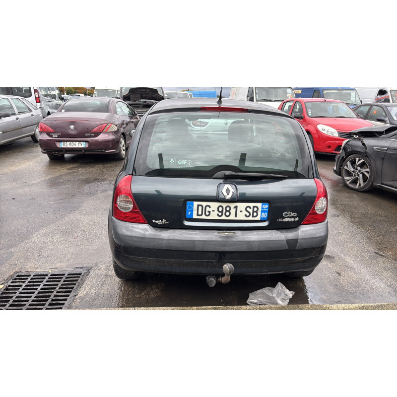 Pare choc arriere RENAULT CLIO 2 Photo n°12
