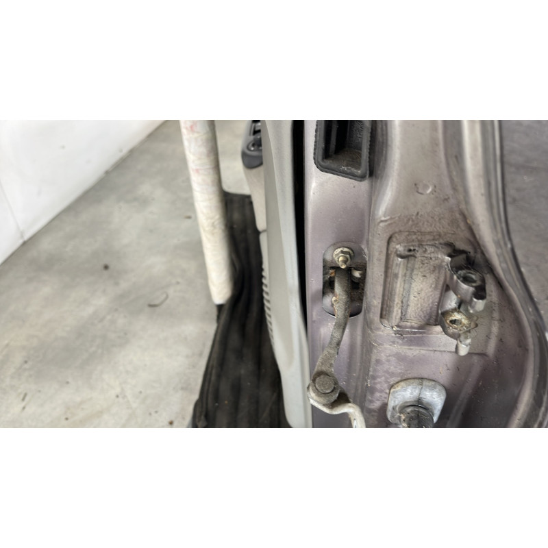 Porte avant gauche RENAULT CLIO 2 Photo n°4