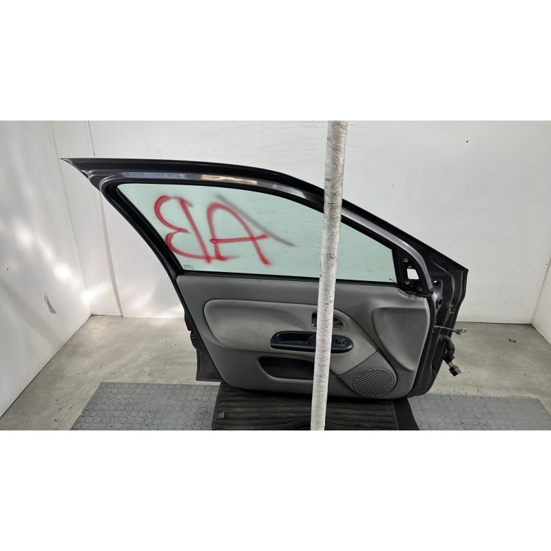 Porte avant gauche RENAULT CLIO 2 Photo n°6