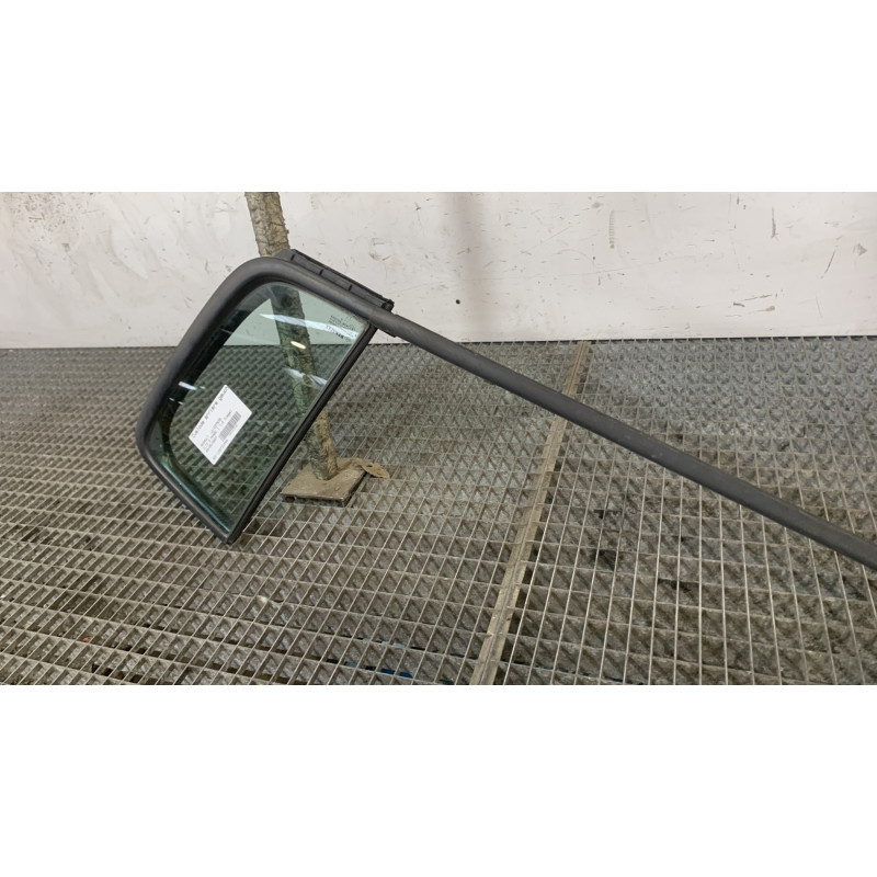 Custode arriere gauche (porte) RENAULT CLIO 3 Photo n°3