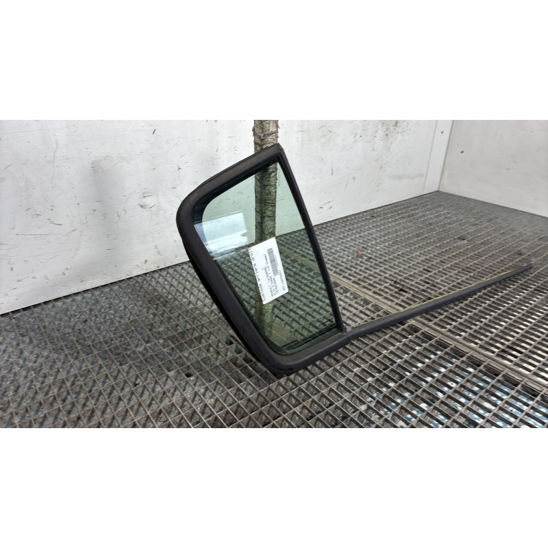 Custode arriere droit (porte) RENAULT CLIO 3 Photo n°2