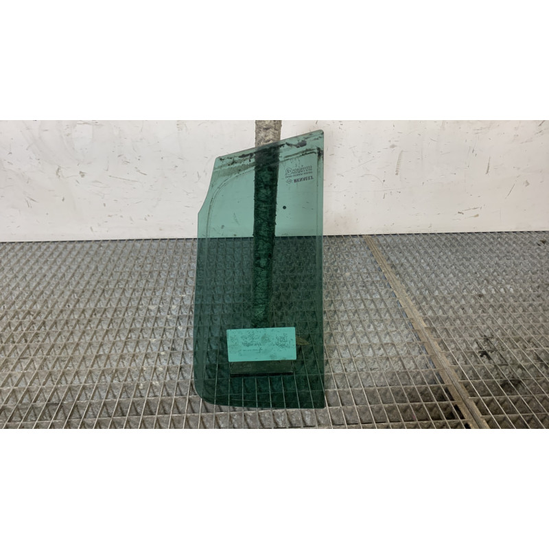 Custode arriere droit (porte) RENAULT CLIO 3 Photo n°4