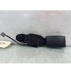Attache ceinture arriere droit RENAULT CAPTUR 1